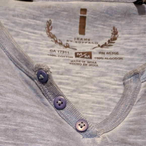 Jeans By Buffalo 3 Button Design Grey Short Sleeve Tee Mens Medium - Picture 6 of 6